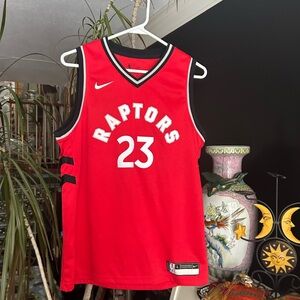 Toronto Raptors Nike Swingman Jersey YOUTH Boys Size Large Red Fred VanVleet NBA